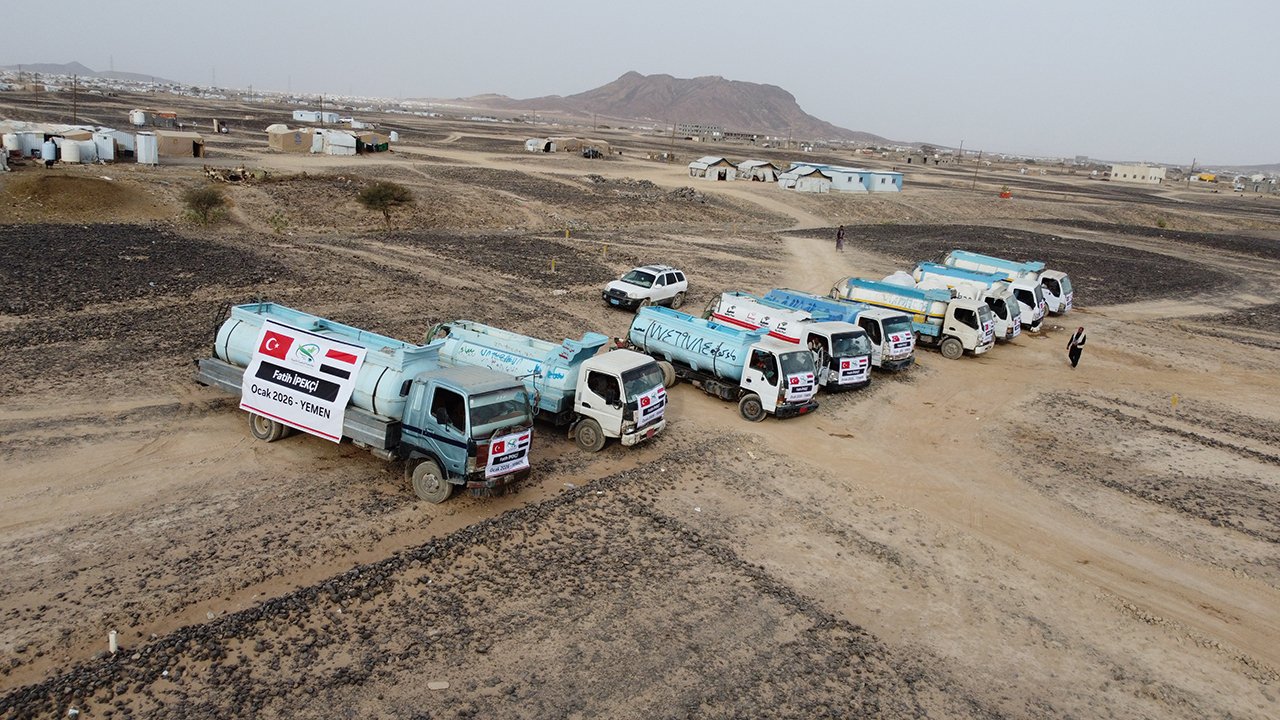 مؤسسة البصيرة الخيرية تدشن مشروع سقيا الماء للنازحين بمأرب بتمويل من السيد Fatih الاثنين | ٢٦ يناير ٢٠٢٦م – مأرب